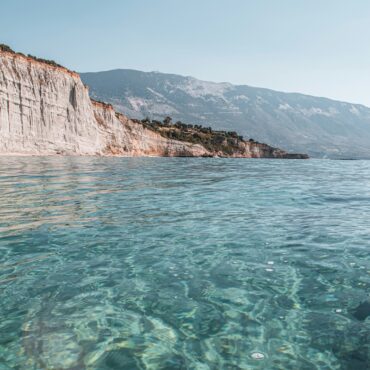 yorgos-ntrahas-1y2uJPXJsis-unsplash